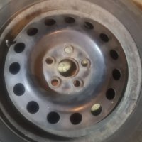 Метални джанти с гуми, снимка 4 - Гуми и джанти - 38659946