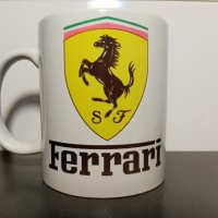 Бяла порцеланова чаша на Ферари / Ferrari, снимка 1 - Чаши - 37050481