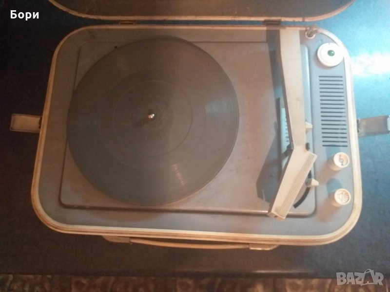 Грамофон молодежний, снимка 1