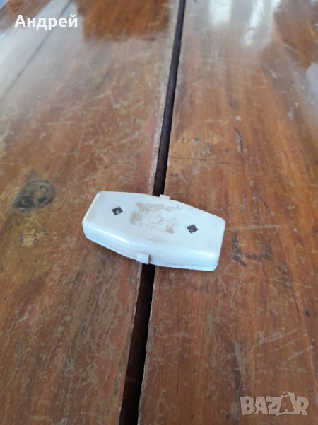 Стар ключ за нощна лампа, снимка 1