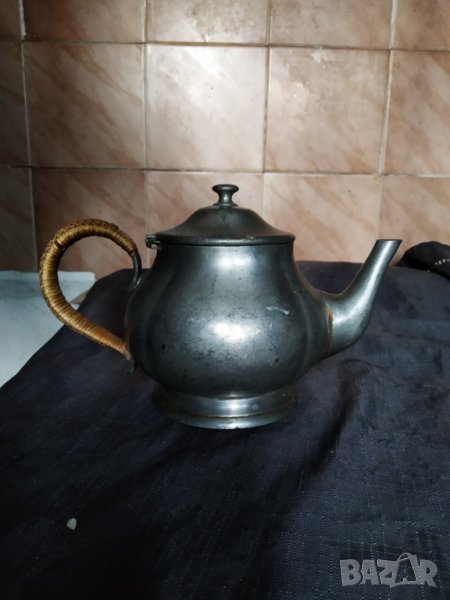стар бароков чайник, снимка 1