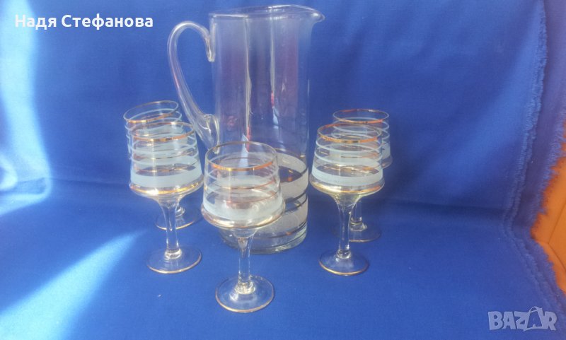 Комплект ретро чаши и кана за алкохол, чашите са 6 бр/посипка, златни кантове/, снимка 1