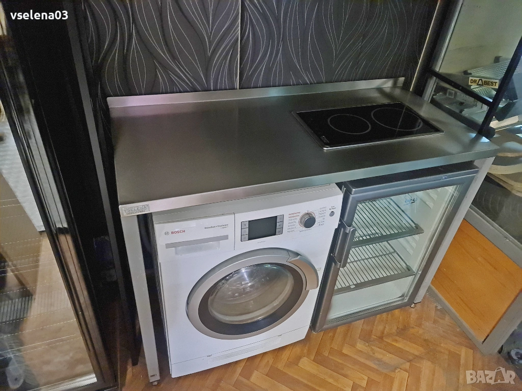 Професионална маса с неръждаем плот и вграден котлон, снимка 1