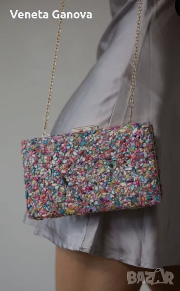 Дамска парти чантичка с различни камъчета, снимка 1