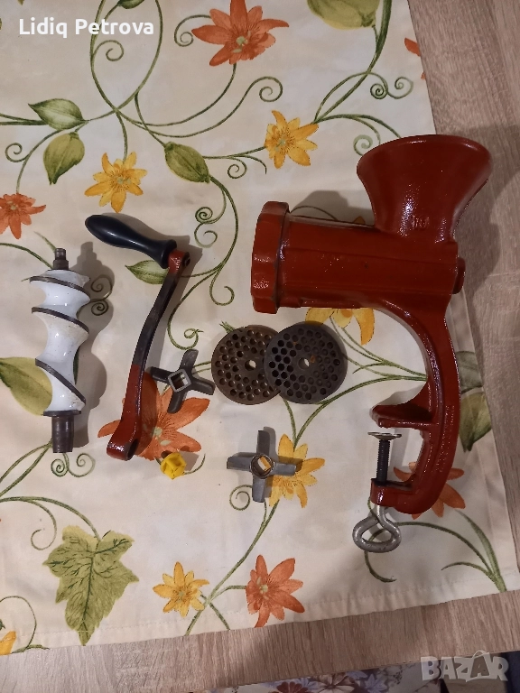 машинка за мелене на месо, снимка 1