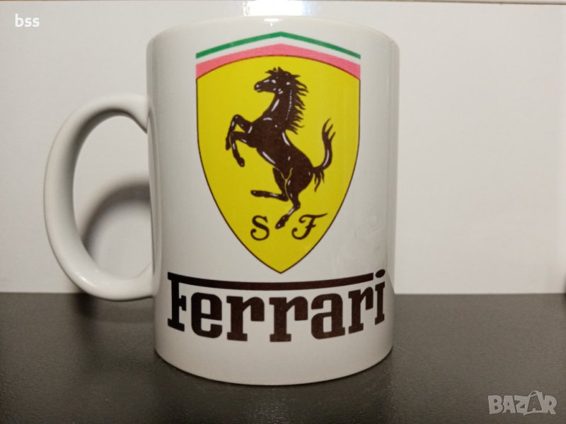 Бяла порцеланова чаша на Ферари / Ferrari, снимка 1