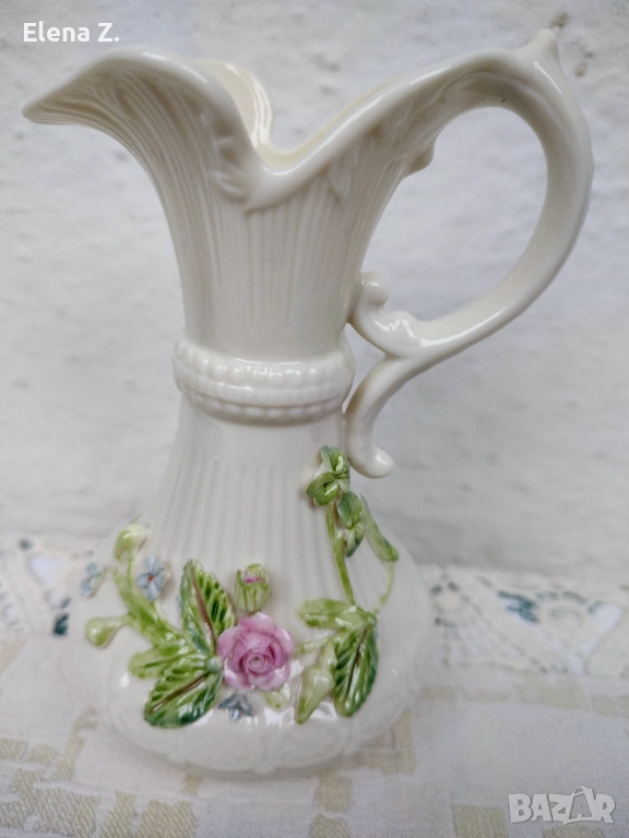 Belleek Ирландия рзакошна ръчно изработена ваза-кана, снимка 1
