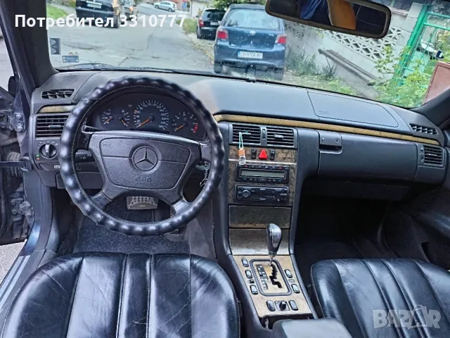 Mercedes E300 TD, снимка 14 - Автомобили и джипове - 47923159