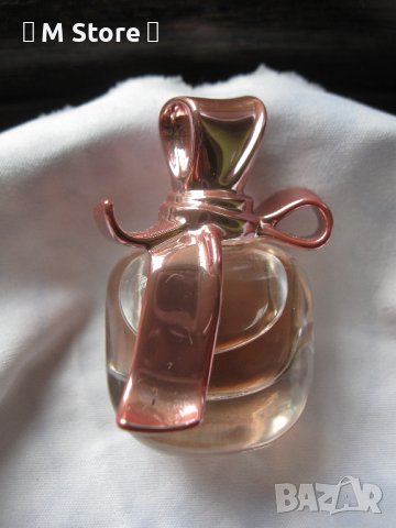 Mademoiselle Nina Ricci 4 мл дамски мини парфюм, снимка 1 - Дамски парфюми - 38338194