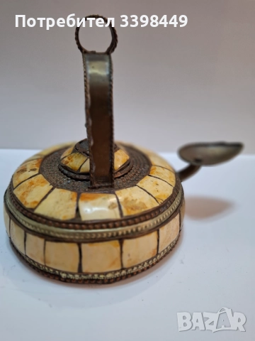 Марокански декоративен чайник от средата на века с