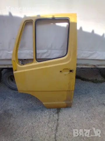 Лява врата за мерцедес 310,410