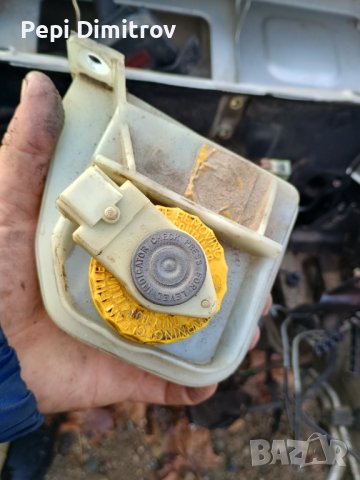 Казанче спирачна течност за алфа 145 , снимка 3 - Части - 43489633