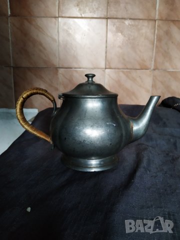 стар бароков чайник, снимка 1 - Антикварни и старинни предмети - 34596119