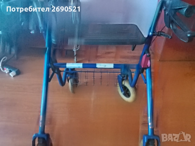 Продавам проходилка , снимка 3 - Ролатори - 51724102