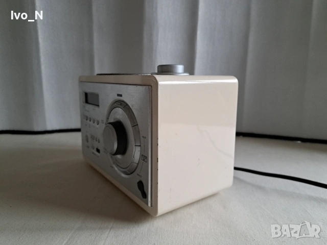 Радио c часовник JGC UR-210 /USB/ AUX., снимка 4 - Радиокасетофони, транзистори - 53454103