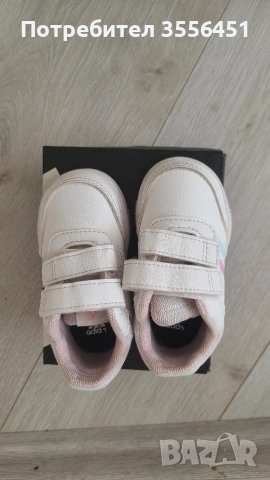 Детски маратонки Адидас, снимка 3 - Детски маратонки - 52735443