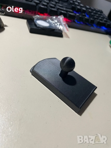 Стойка за телефон (топче) Passat b6/b7/CC, снимка 3 - Аксесоари и консумативи - 52976152