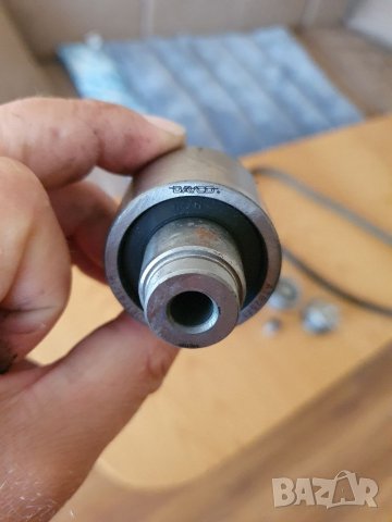 Комплект ангренажен ремък,4 ролки и водна помпа за AUDI,VW,SEAT,SKODA., снимка 5 - Части - 33673696