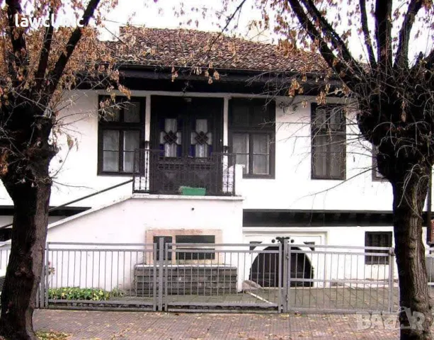 Продавам къща в центъра на Видин, снимка 2 - Къщи - 49726744