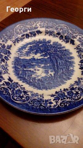 Порцелан чиния, снимка 1