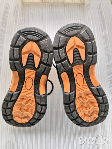 Зимни обувки 40 тъмно сини много запазени Sprandi, снимка 5 - Спортни обувки - 52036216