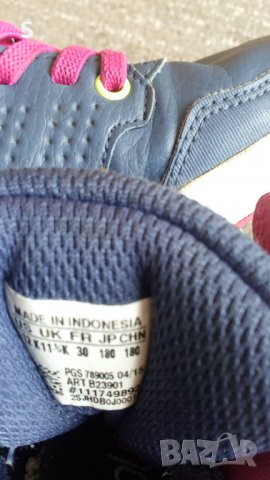 Маратонки Адидас 30 номер, снимка 2 - Детски маратонки - 27917080