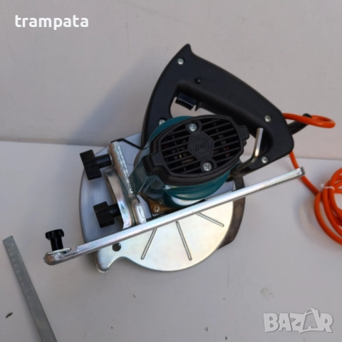 НАЙ ДОБРАТА ОФЕРТА Ручен цирколяр Black & Decker DN-57, снимка 5 - Триони и циркуляри - 52924110