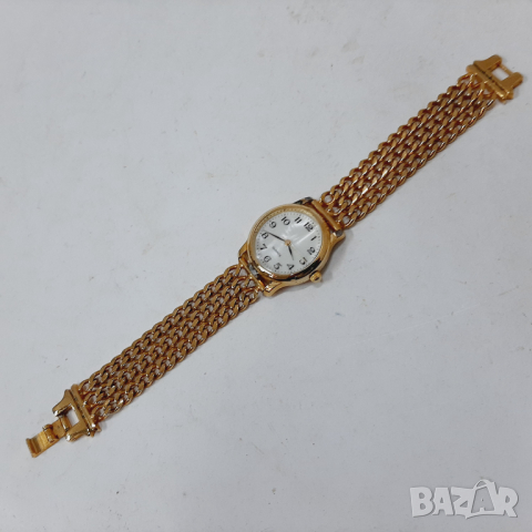 Дамски кварцов часовник - гривна(1.2), снимка 2 - Дамски - 44919235