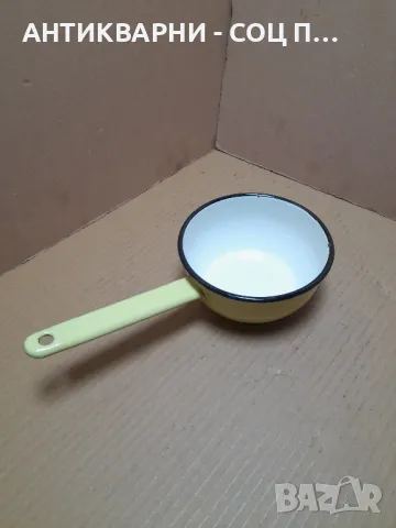 Соц Стара Емайлирана Малка Касерола., снимка 2 - Антикварни и старинни предмети - 48870591