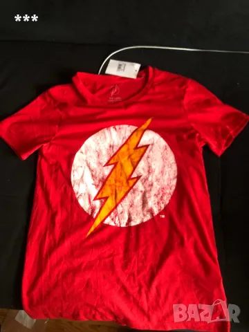 Продавам тениска DC Comics The Flash