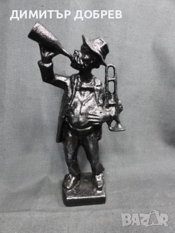 СТАРА РЕТРО МЕТАЛНА СТАТУЕТКА МУЗИКАНТ ПИЯНИЦА