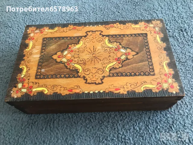 Много стара дървена кутия от 1978 година , снимка 1