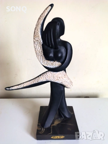 Страхотна Статуетка Танцуваща Двойка