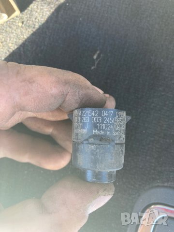 A2215420417 парктроник сензор датчик мерцедес е класа 211 фейслифт ц класа 204, снимка 2 - Части - 42986938