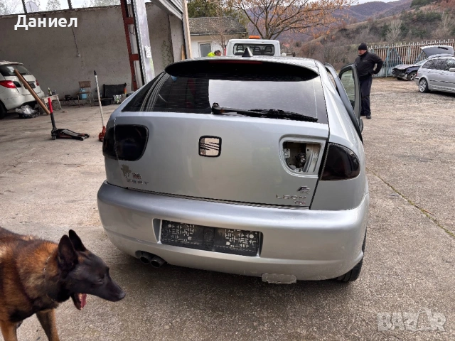 Сеат Леон 1.9 тди 130 коня 2007, снимка 5 - Автомобили и джипове - 53346349