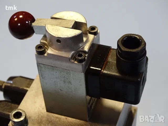 Хидравличен клапан Hoerbiger Hydraulik SK90526.2A hydraulic valve 12V, снимка 12 - Резервни части за машини - 49771545