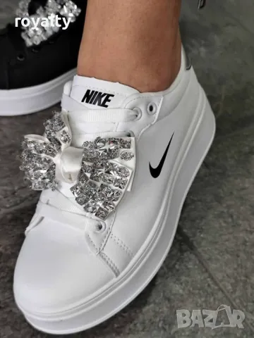 Nike дамски маратонки , снимка 3 - Маратонки - 49311781