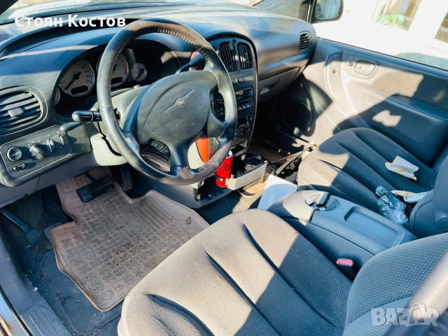 Crysler Voyager 2.8 CRD , снимка 5 - Автомобили и джипове - 52514163