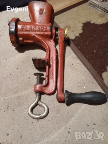 Машинка за мелене на месо , снимка 5 - Месомелачки - 52344971