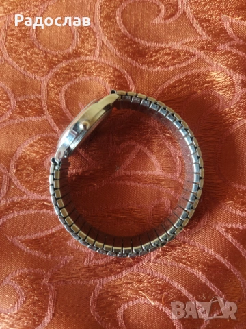 дамски часовник Q&Q , снимка 4 - Дамски - 53249361