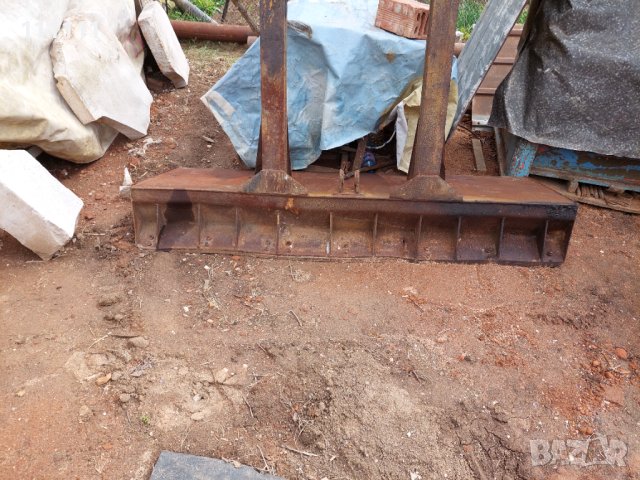 Части от Багерна уредба на трактор , снимка 10 - Индустриална техника - 16969601