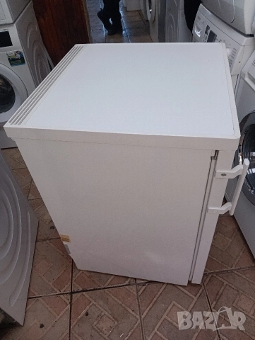 Малък хладилник фреш зона Liebherr с 2 години гаранция!, снимка 7 - Хладилници - 52788957