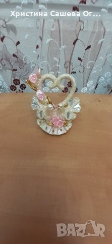 Сувенир-влюбени гълъби