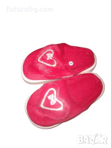 Дамски пухкави пантофи със сърце – различни цветове, снимка 2 - Пантофи - 43730148