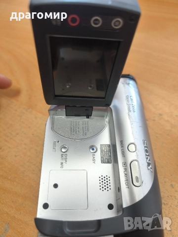 Sony DCR-DVD105E, снимка 7 - Камери - 52142307
