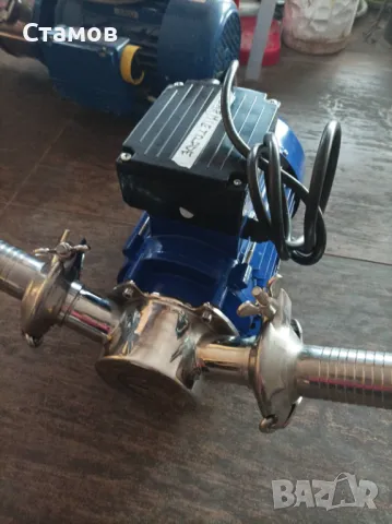 самозасмукваща помпа за вино, бира, мляко, олио, плодови сокове