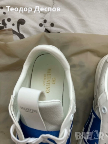 Valentino Garavani Обувки, снимка 2 - Маратонки - 52733336