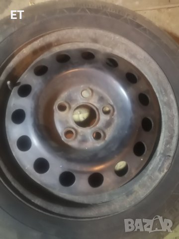 Метални джанти с гуми, снимка 4 - Гуми и джанти - 38659946