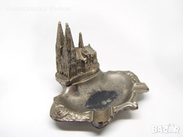 Стар Пепелник Кьолнска Катедрала Кьолн Германия Сувенир Метален, снимка 6 - Антикварни и старинни предмети - 51795862