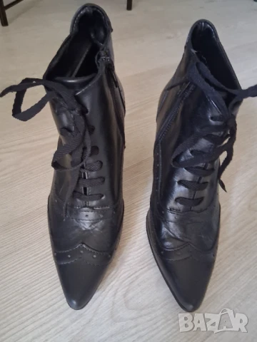 Чисто нови боти от ест.кожа, снимка 4 - Дамски боти - 51129335